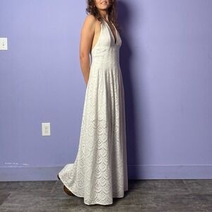 The Jerset Diaries Deep V Eyelet Maxi Dress in White Size Small